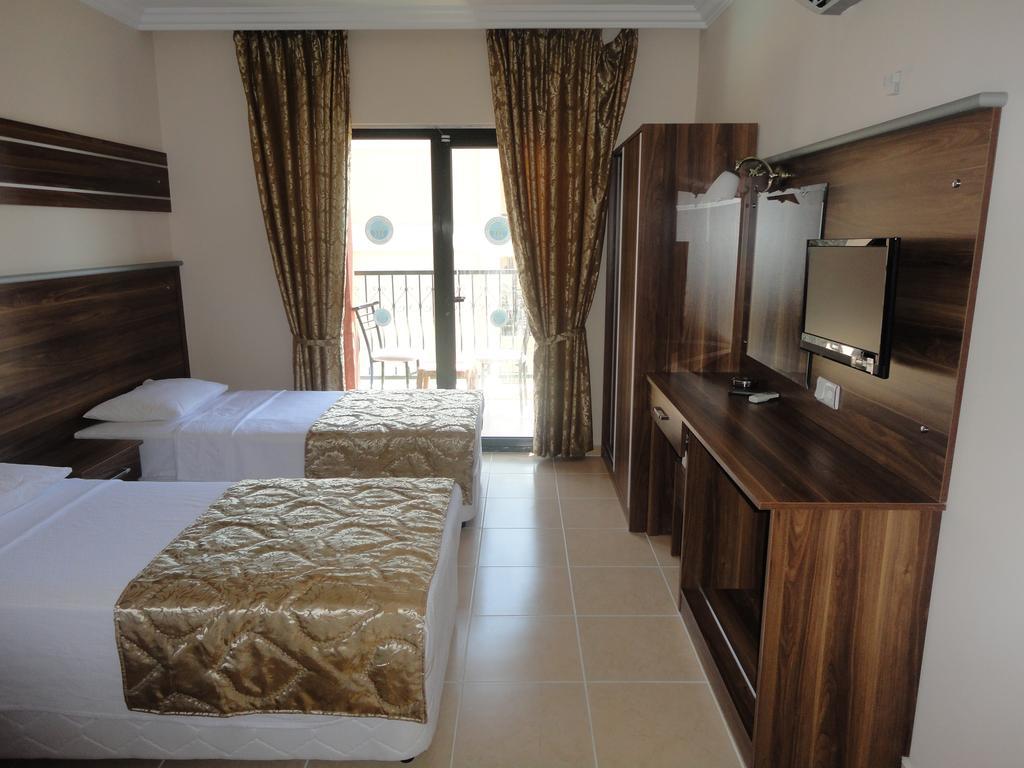 Club Chicago Hotel Marmaris Room photo
