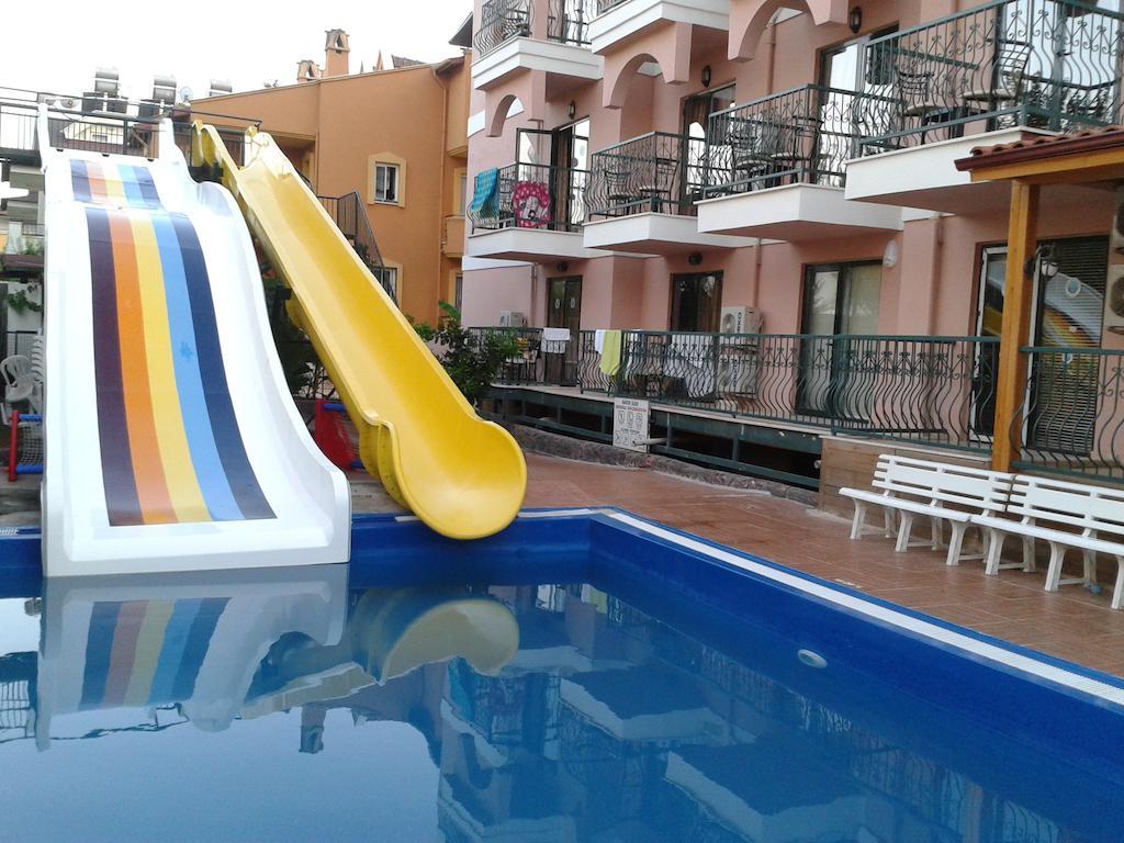 Club Chicago Hotel Marmaris Exterior photo